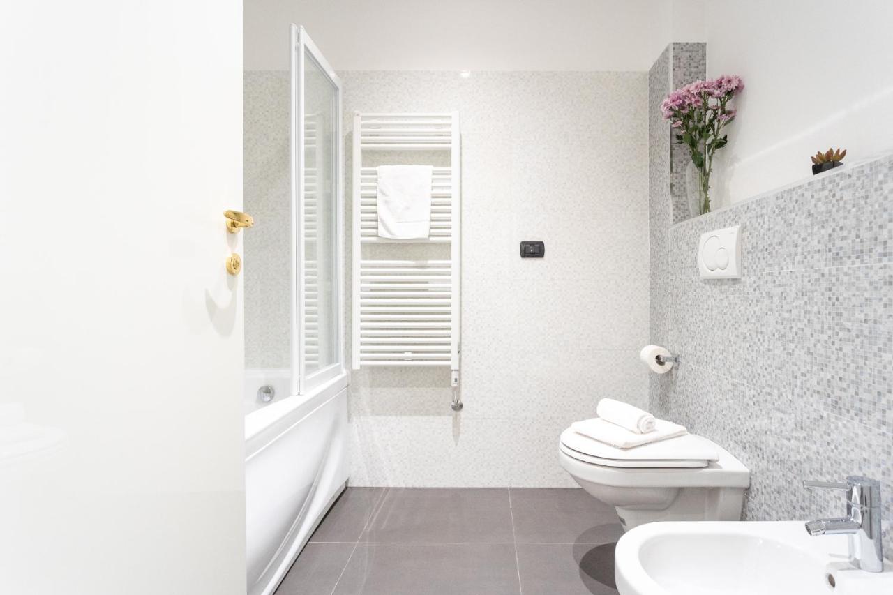 White Flat In Como City Center By Rent All Côme Esterno foto